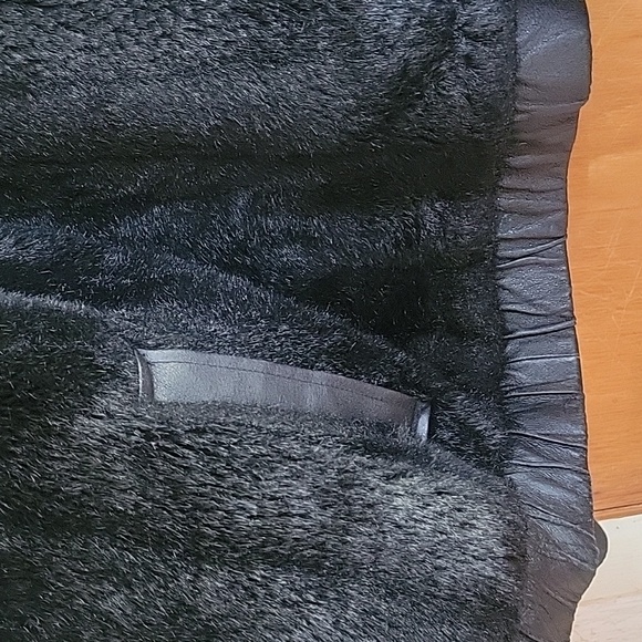 Beautiful Reversible Leather Bomber Jacket - Picture 2 of 6